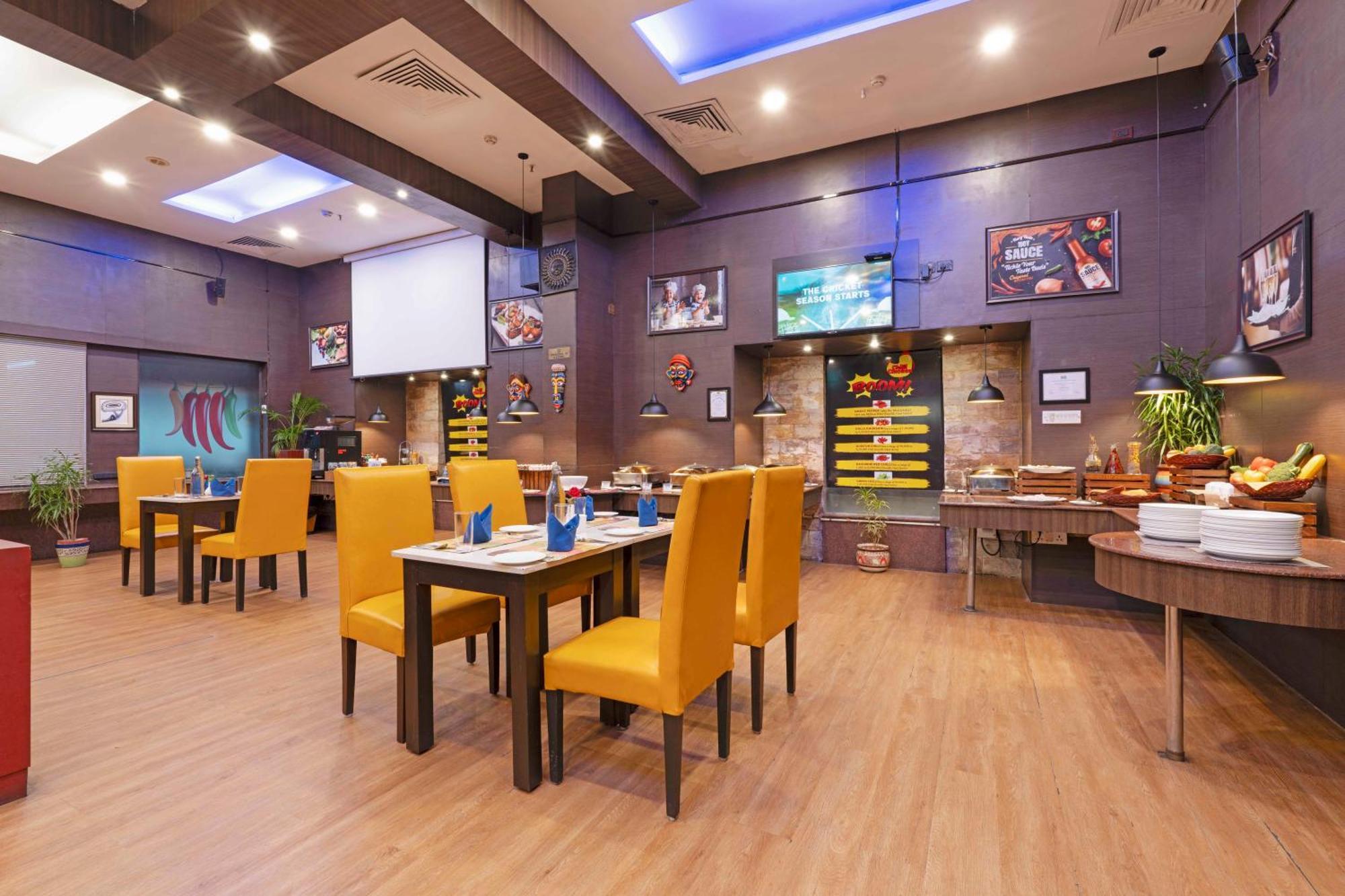 Indismart Hotel Колката Екстериор снимка