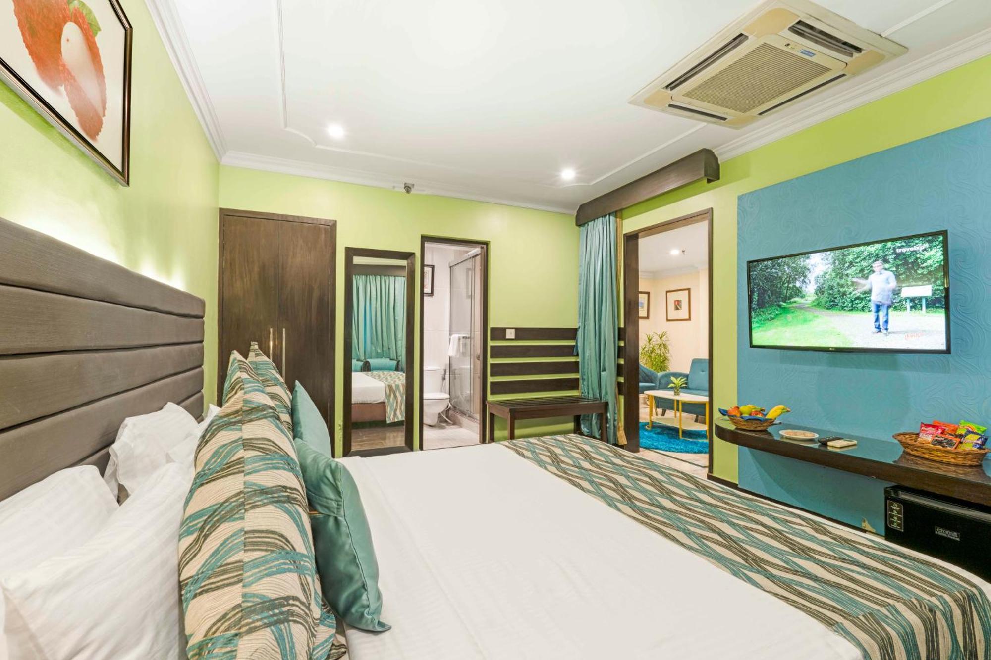 Indismart Hotel Колката Екстериор снимка