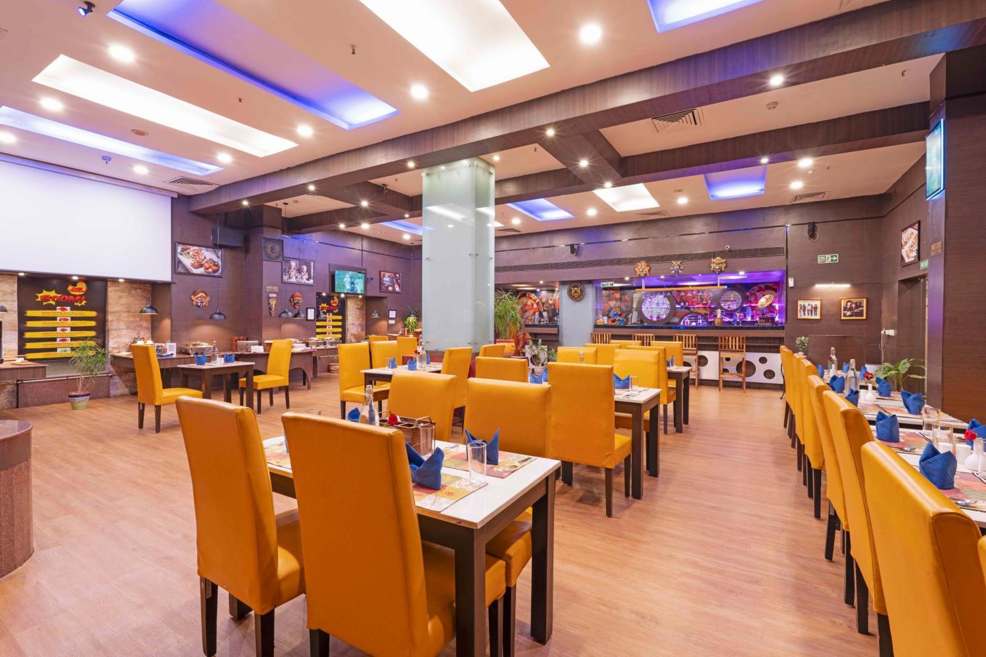 Indismart Hotel Колката Екстериор снимка